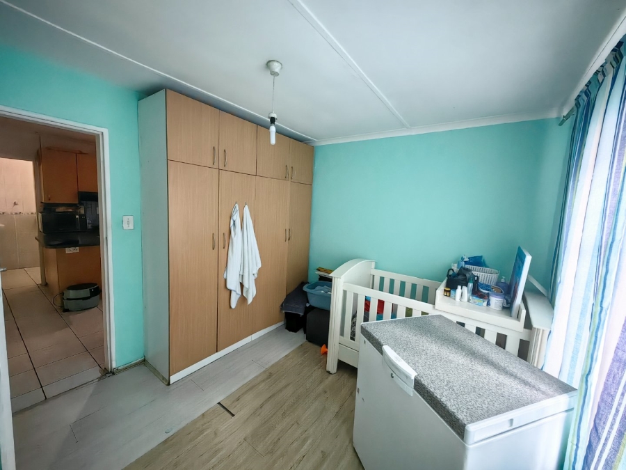 3 Bedroom Property for Sale in Lentegeur Western Cape